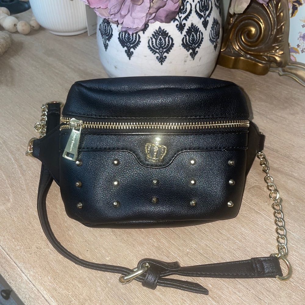 Juice Couture  ~ON TOUR BELT BAG ~ BLACK Gold